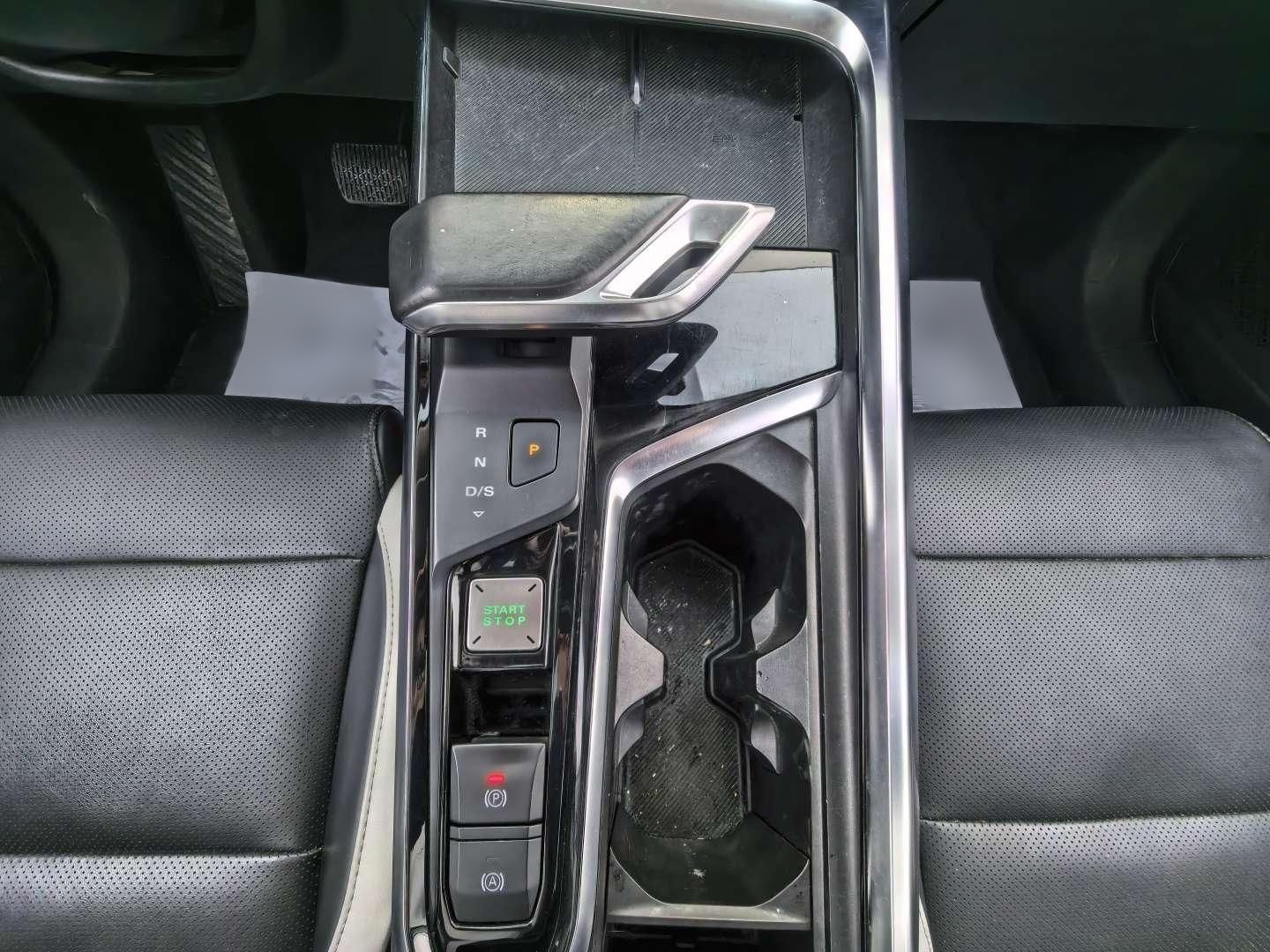 MG 5 Scorpio 2022 1.5T Luxury Edition — снимка 13