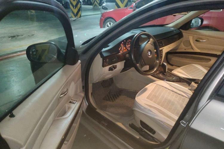 Used BMW 3 Series 2010 320i Sport Edition Driver Seat