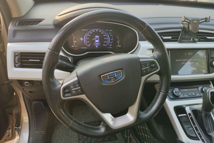 Used Geely Auto Emgrand X7 Sport 2018 1.8TD Automatic Two-Wheel Drive Smart Connect 4G Internet Edition
