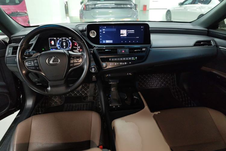 Used Lexus ES 2023 200 Excellence Edition