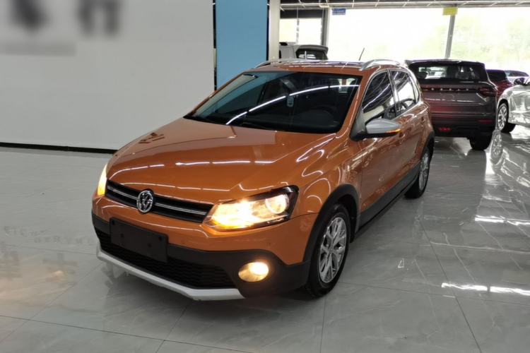Used Volkswagen Polo 2016 1.6L Cross Polo Automatic