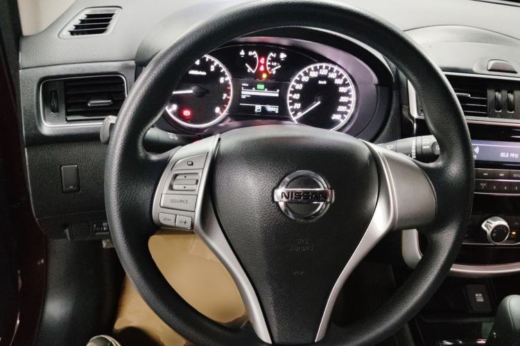 Used Nissan Tiida 2016 1.6L CVT Cool Dynamic Edition
