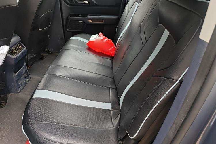 Used JMC DaDao 2023 GAC Trumpchi Greiz 2.3T Gasoline Automatic 4x4 Standard Wheelbase Luxury Edition Left Rear Seat