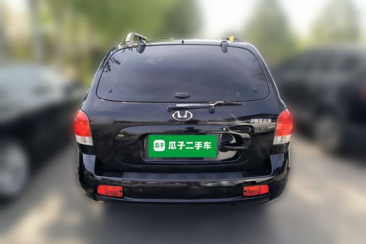 Used Huatai Santa Fe Classic 2012 2.0L Gasoline Manual Luxury Version Rear