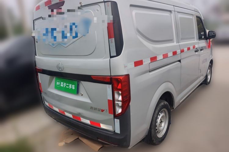 Used CHANGAN KUAYUE Xing V3 2023 1.5L Gasoline Standard Edition 2-Seat Van Rear Right 45 Deg