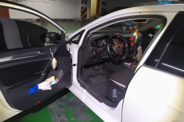 Used Volkswagen Golf 2017 230TSI Automatic Comfort Edition – Celebrating Milestone of One Million Units
