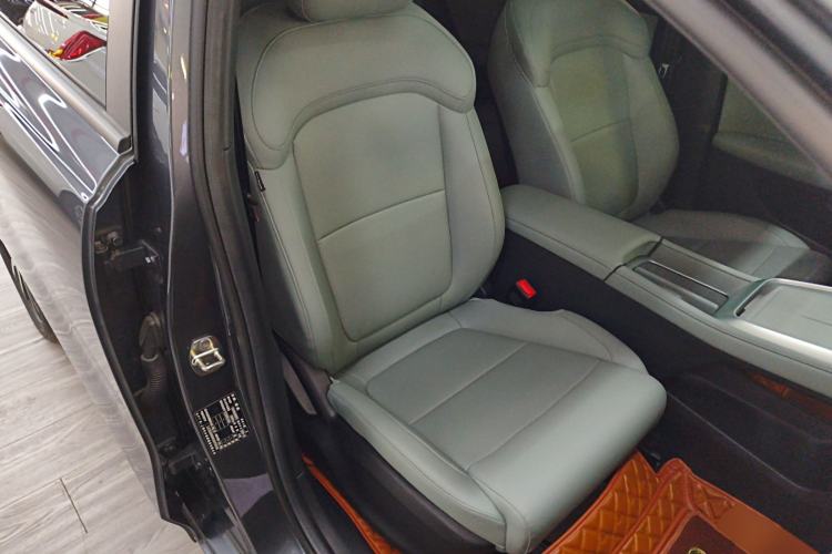 Used Roewe D6 2025 450km Deluxe Edition