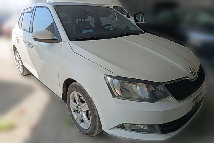 Used Skoda Fabia 2015 1.6L Automatic Chuanxing Edition
