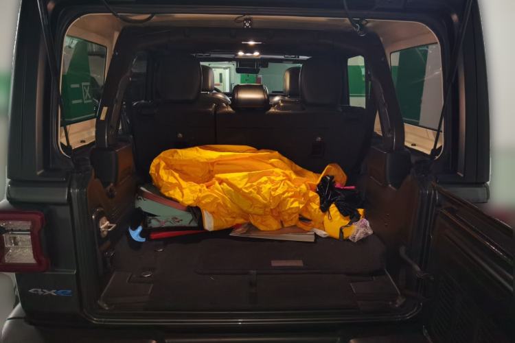 Used Jeep Wrangler New Energy 2021 Four-Door 2.0T 4xe Sahara Trunk