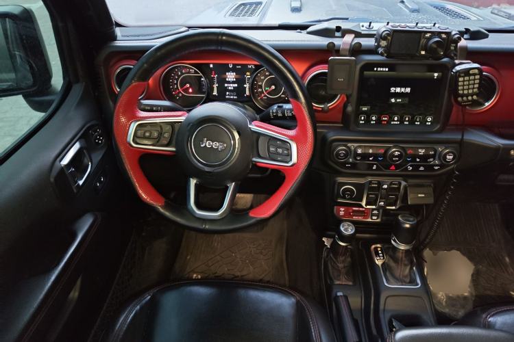 Used Jeep Wrangler 2019 2.0T Rubicon two-door model China V emission standard
