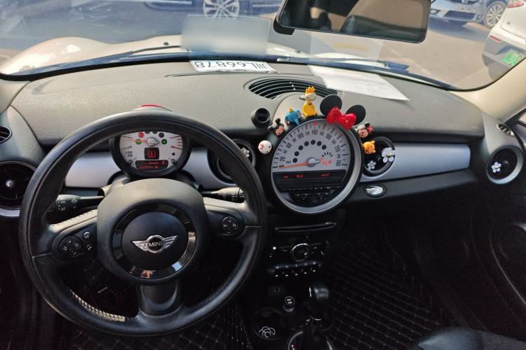 Used MINI MINI 2011 1.6L COOPER Fun