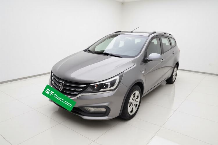 Used Baojun 310W 2017 1.5L Manual Comfort Version China VI Emission Standard