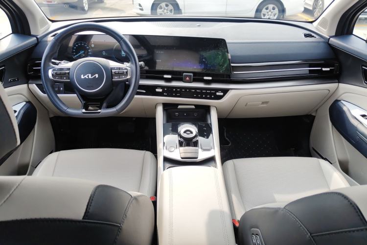 Used Kia Sportage (Chinese Domestic Model) 2023 2.0L HEV Two-Wheel Drive Flagship Edition