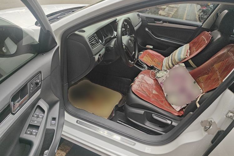 Used Volkswagen Sagitar 2017 230TSI Automatic Comfort Version Driver Seat