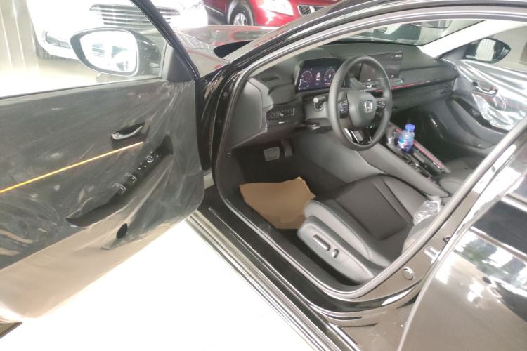 Used Honda Accord 2025 Sport Series 260TURBO Luxury Edition
