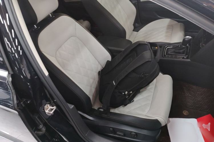 Used Volkswagen Magotan 2023 2 Million Units Commemorative Edition 330TSI DSG Luxury Version
