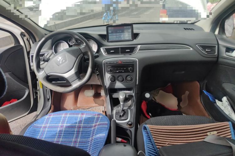 Used Peugeot 308 2013 1.6L Automatic YouShang Model Center Console