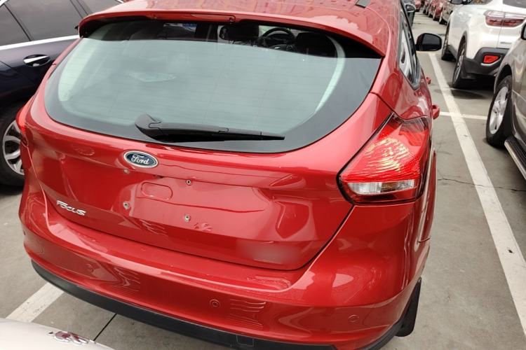 Used Ford Focus 2017 Hatchback EcoBoost 125 Automatic - Ultra-Powerful Style Edition with Smart Drive Features
