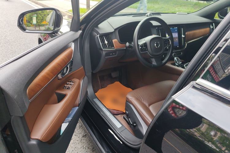 Used Volvo S90 New Energy 2024 Plug-in Hybrid Four-Wheel Drive Long-Range Zhiyi Luxury Edition Driver Seat