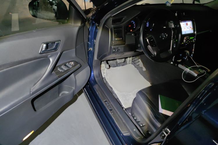 Used Toyota Reiz 2010 2.5V Fashion Elite Edition Driver Seat