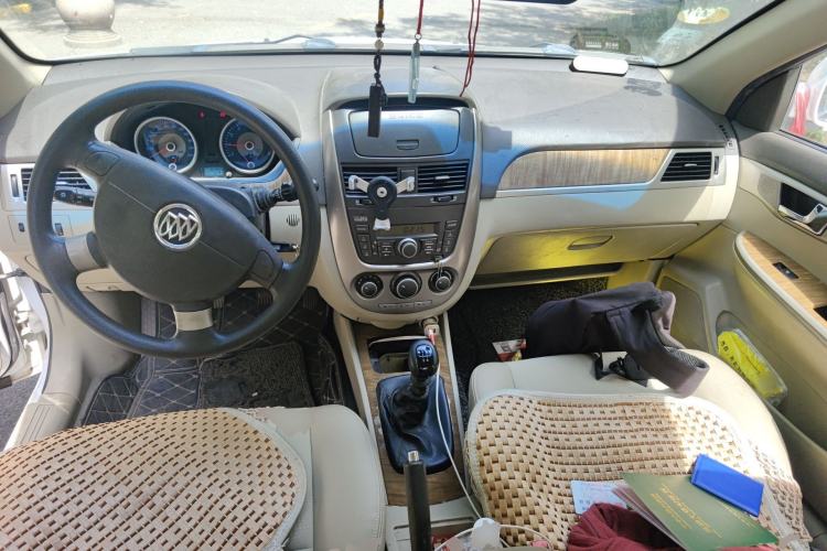 Used Buick Excelle 2015 1.5L Manual Classic Trim
