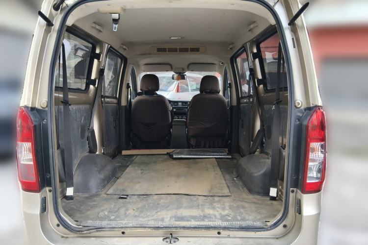 Used Wuling Rongguang V 2016 1.5L Standard Version Trunk