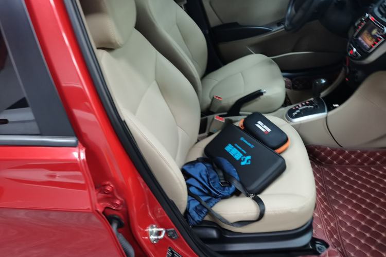 Used Hyundai Verna (older generation) 2014 1.4L Automatic Leading-Edge GLX