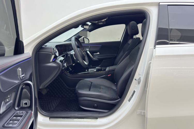 Used Mercedes-Benz A-Class 2023 A 200 L Fashion Model
