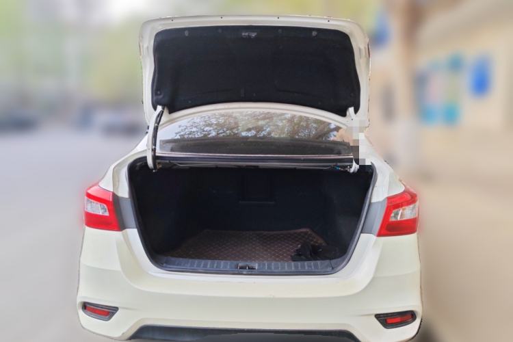 Used Nissan Sylphy 2016 1.6XV CVT Smart Enjoyment Version Trunk