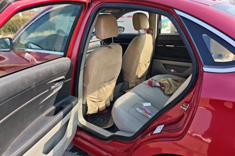 Used BAIC Senova D50 2014 1.5L manual standard version