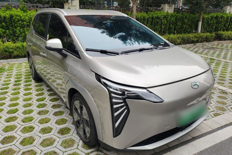 Used AION Y 2024 Plus 510 Intelligent Driving Version Front Right 45 Deg