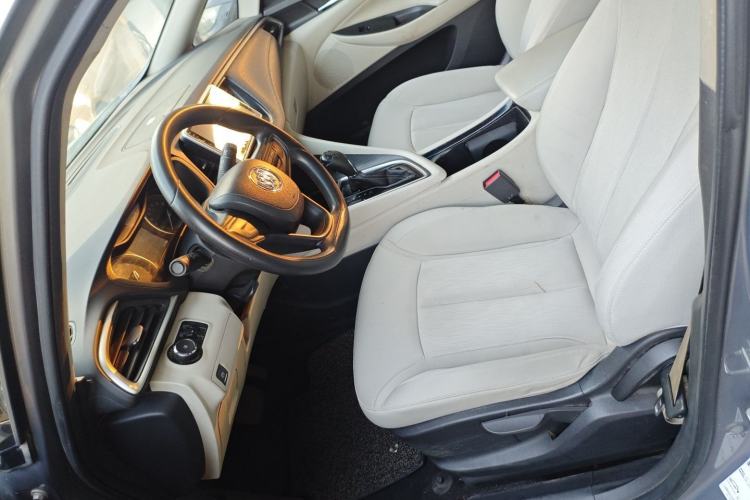 Used Buick GL6 2018 18T 6-Seater Elite Model