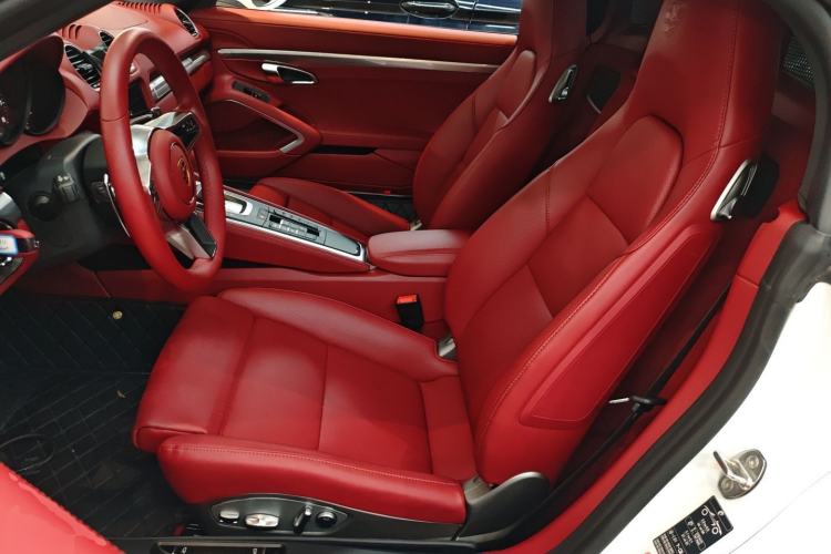 Used Porsche 718 2022 Boxster 2.0T
