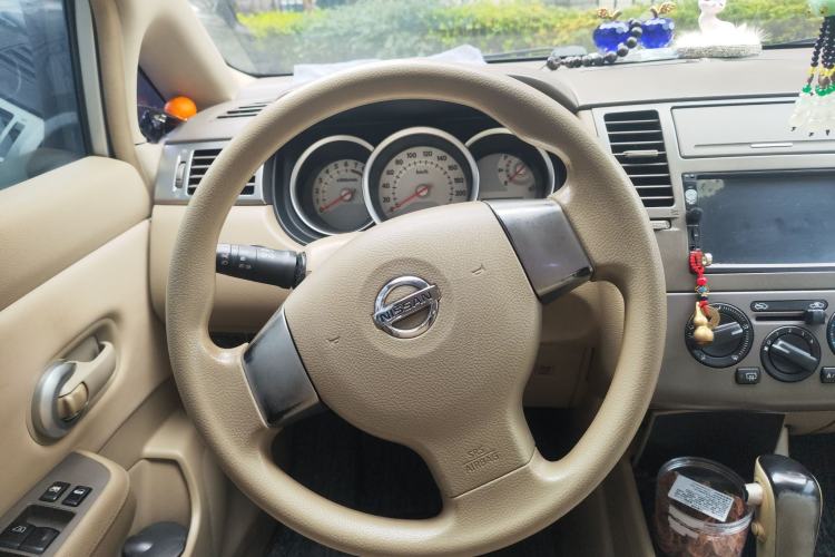Used Nissan Tiida Sedan 2006 1.6 JC AT Steering Wheel