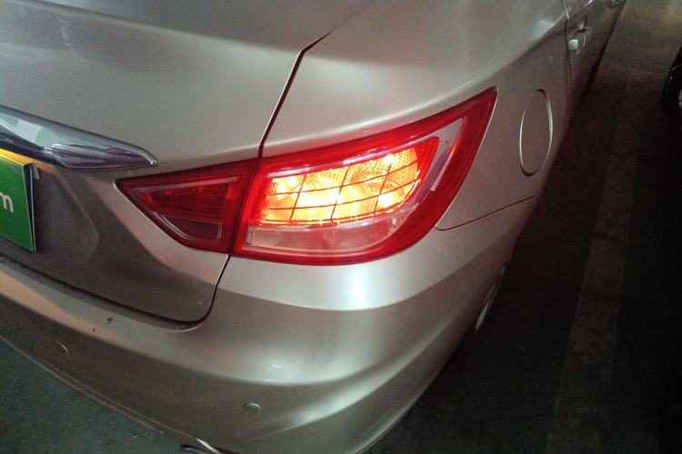 Used Haima Fumei 2014 M5 1.6L Manual Elite Model Right Rear Taillight