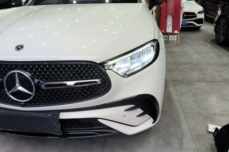 Used Mercedes-Benz GLC Coupe 2024 GLC 260 4MATIC Coupe SUV
