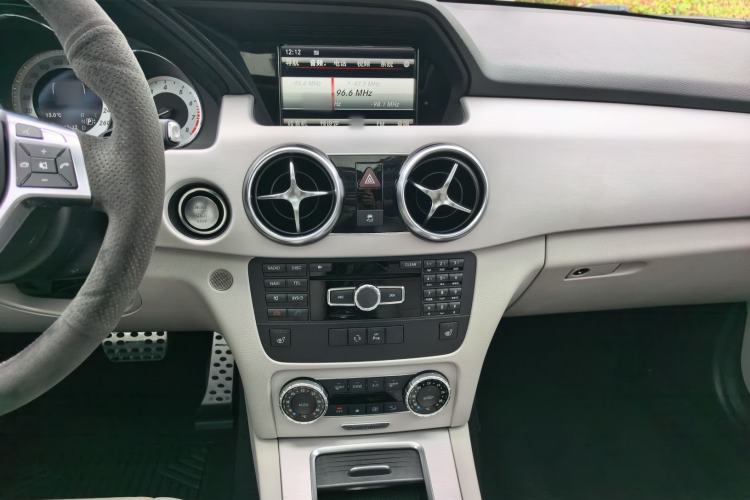 Used Mercedes-Benz GLK-Class 2015 GLK 300 4MATIC Fashion Edition Ultimate Version
