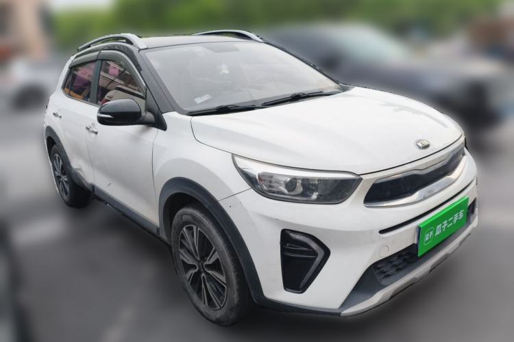 Used Kia kx1 Stonic 2019 1.4L Automatic Fashion Edition China VI Front Right 45 Deg