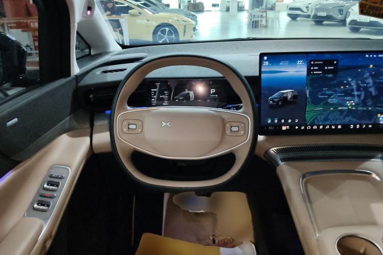 Used XPeng X9 2024 702 Ultra-Long Range Pro Steering Wheel