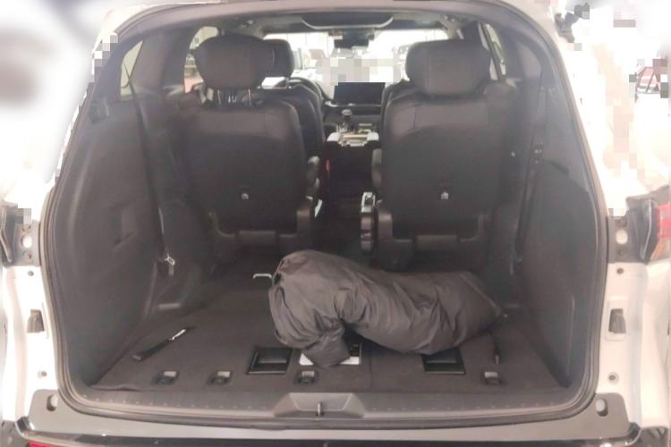 Used Toyota Granvia 2023 2.5L Hybrid Flagship VIP Edition Trunk