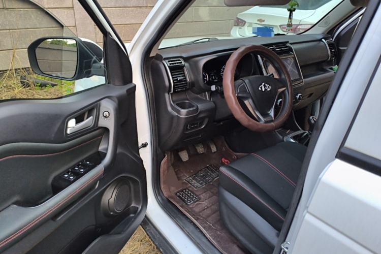 Used CHANGAN OSHAN X70A 2018 1.5L Manual Comfort Model Driver Seat