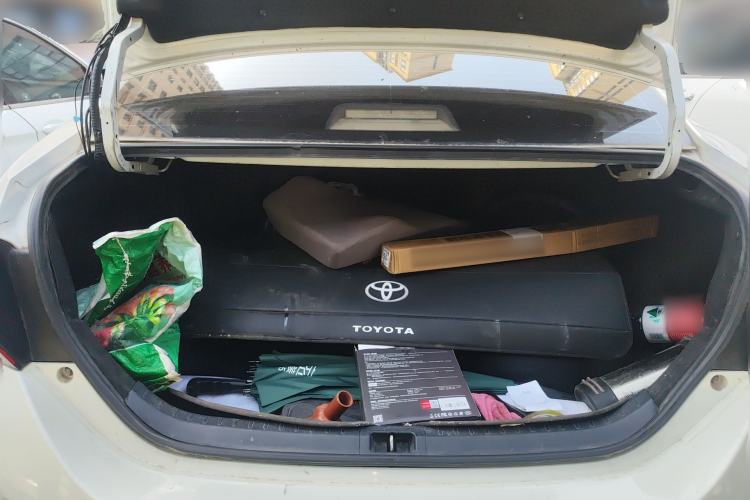 Used Toyota Levin 2016 Dual-Engine 1.8H GS E-CVT Elite Model with Sunroof Trunk