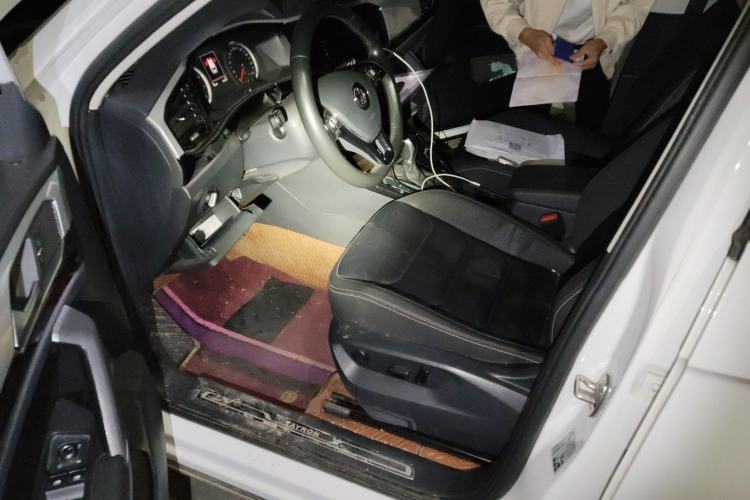 Used Volkswagen Tayron 2020 330TSI Two-Wheel Drive Luxury Smart Connectivity Version Left Front Seat