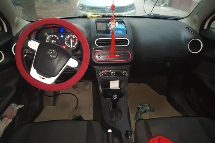 Used MG 3 2013 1.3L Manual Comfort Edition Center Console