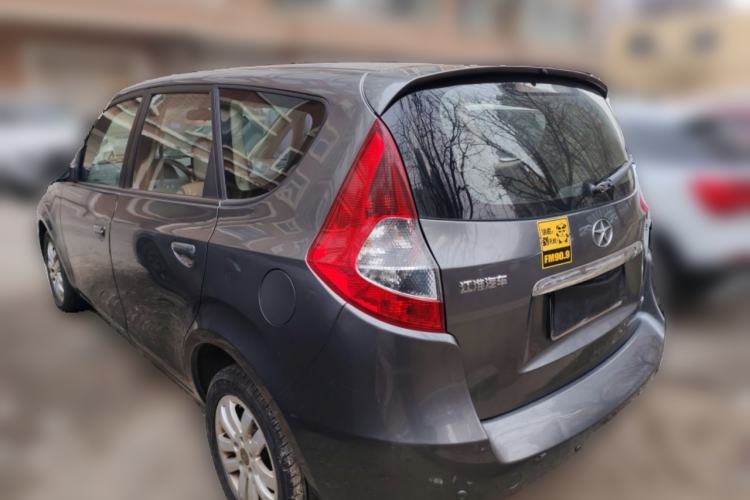 Used JAC Group Refine M2 2011 1.8L MT Comfort Model with Optional 5-Seater Configuration