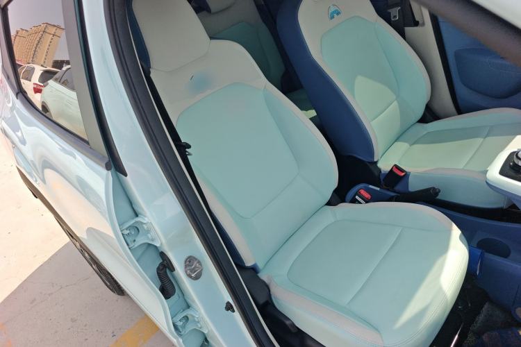 Used Dongfeng NAMMI BOX 2022 Chasing Wind Edition 331 km Standard Model Right Front Seat