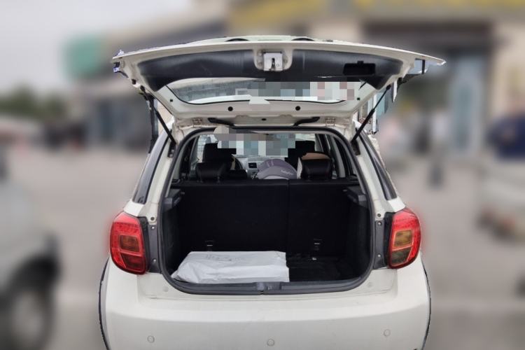 Used Suzuki SX4 2013 1.6L Automatic CoolRide Model Trunk