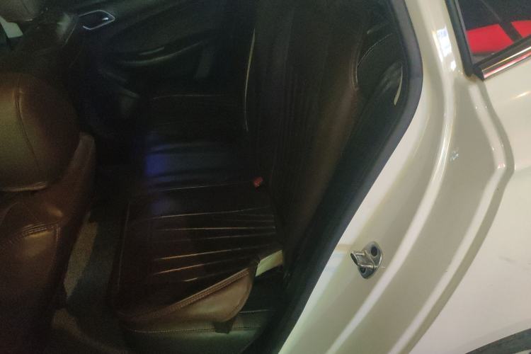 Used Roewe i5 2019 1.5L Manual 4G Connect Leehao Flagship Edition Left Rear Seat