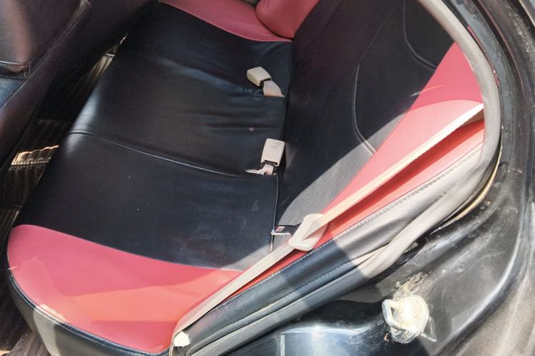 Used Soueast V3 Lingyue 2014 1.5L Manual Entry-Level Version Left Rear Seat