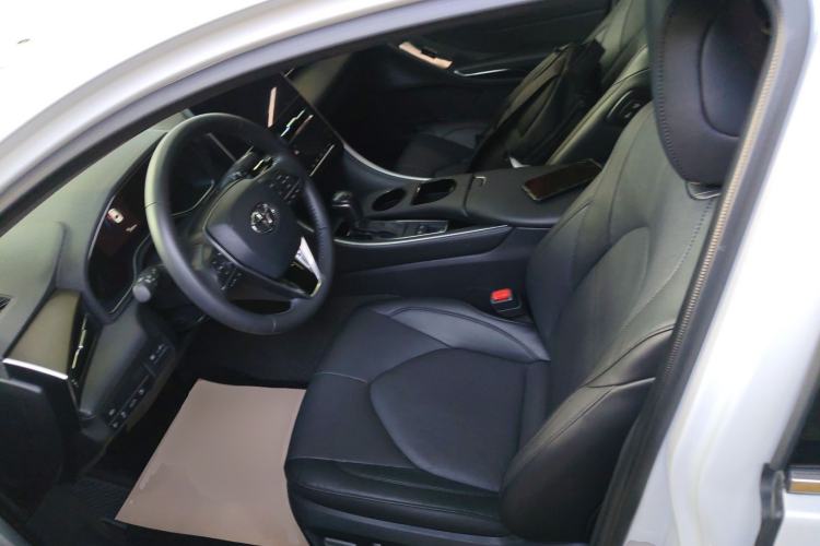 Used Toyota Avalon 2022 2.0L Luxury Edition